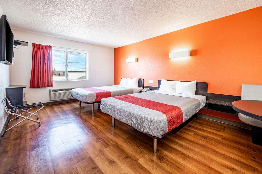The Ellsworth Hotel, Ascend Hotel Collection Williams Room photo