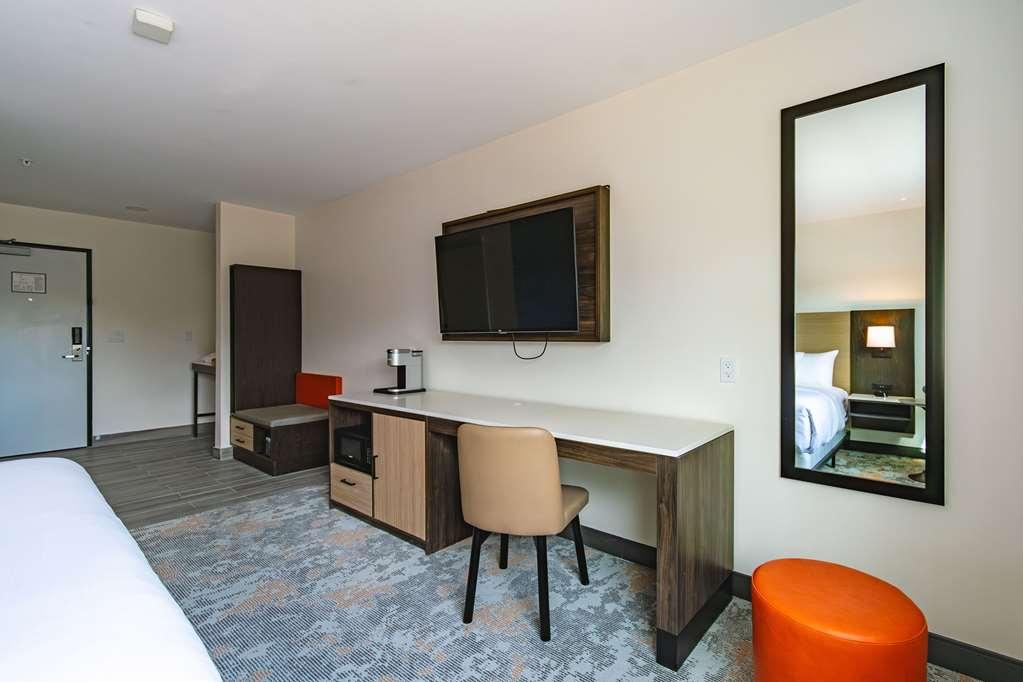 The Ellsworth Hotel, Ascend Hotel Collection Williams Room photo