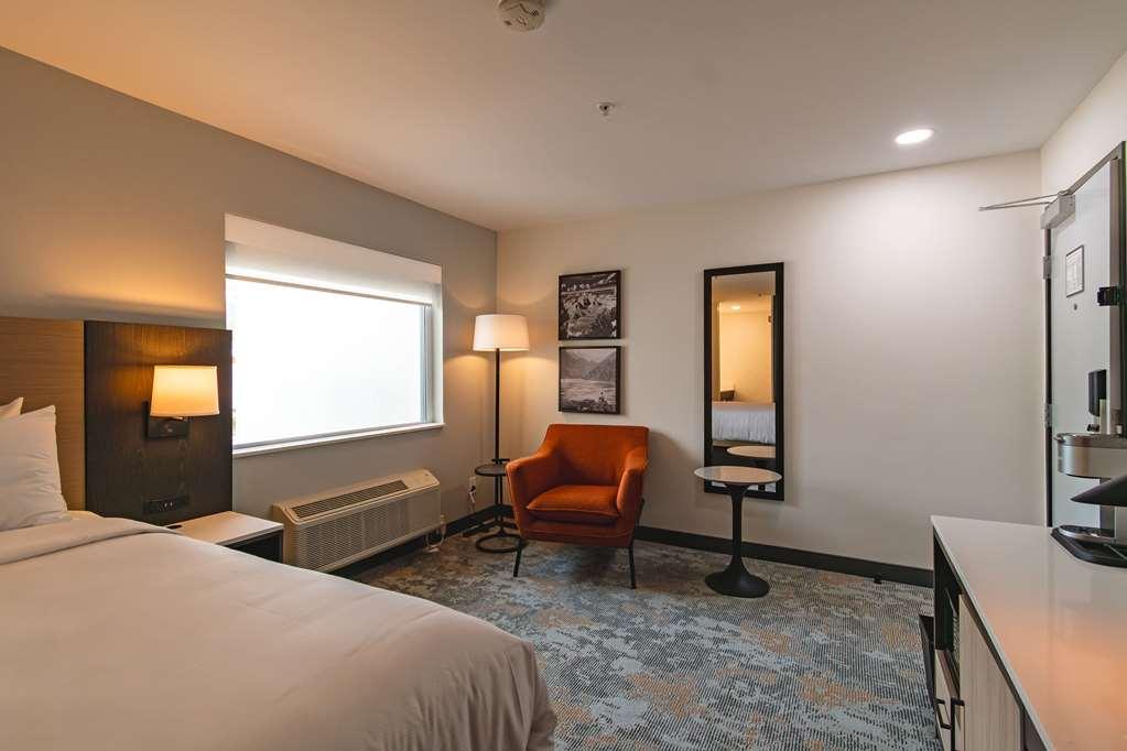 The Ellsworth Hotel, Ascend Hotel Collection Williams Room photo
