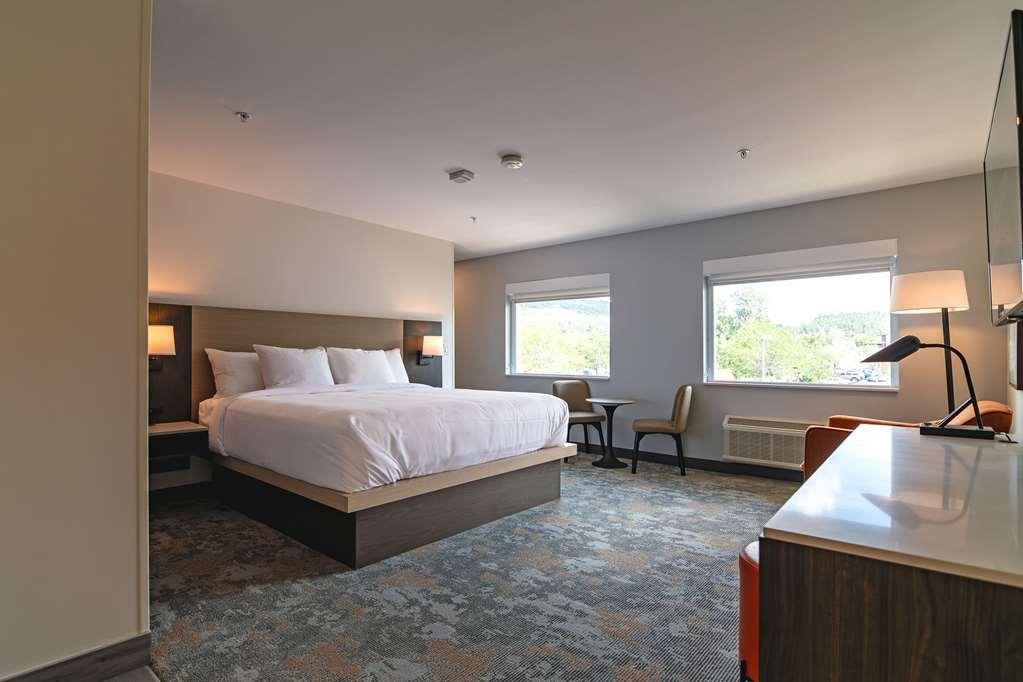 The Ellsworth Hotel, Ascend Hotel Collection Williams Room photo